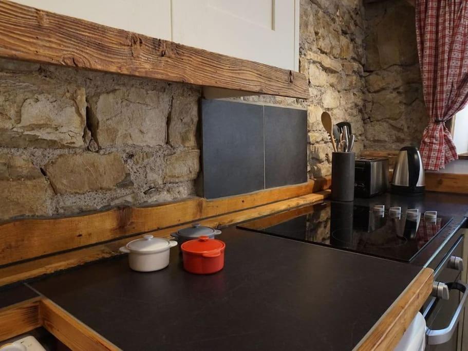 La Grange De Pimberty - Beautiful Apartments 27 Miles From Geneva Vailly Esterno foto