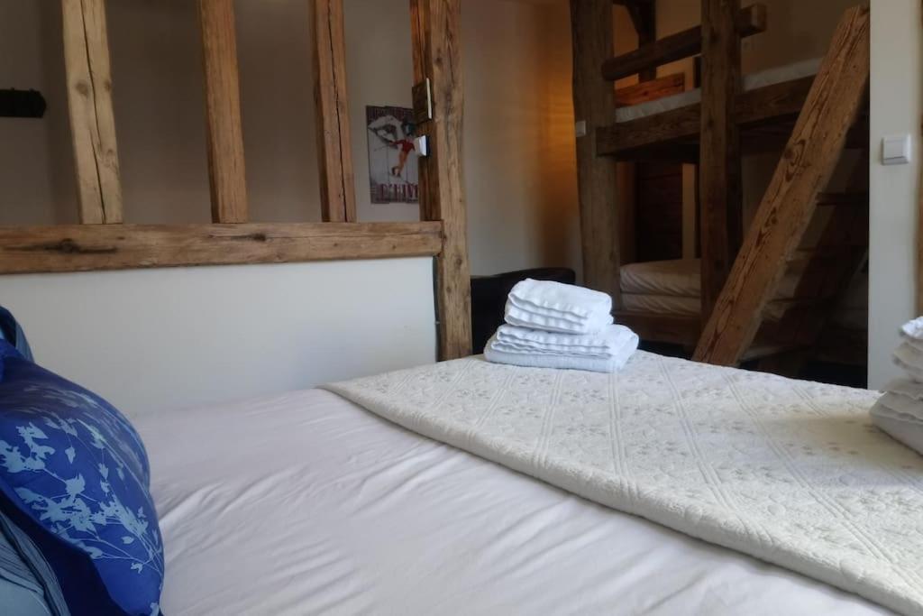 La Grange De Pimberty - Beautiful Apartments 27 Miles From Geneva Vailly Esterno foto