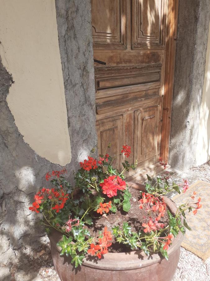 La Grange De Pimberty - Beautiful Apartments 27 Miles From Geneva Vailly Esterno foto