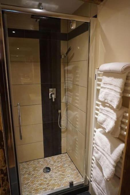 La Grange De Pimberty - Beautiful Apartments 27 Miles From Geneva Vailly Esterno foto