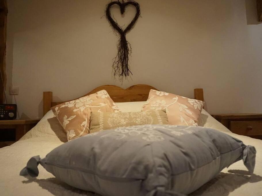 La Grange De Pimberty - Beautiful Apartments 27 Miles From Geneva Vailly Esterno foto
